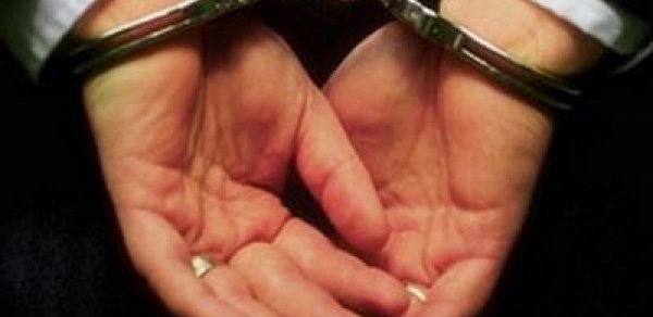 Azərbaycanda redaktor rüşvət üstündə tutuldu