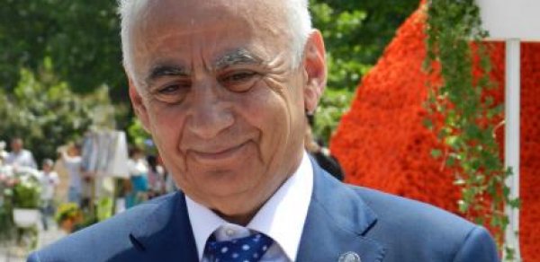 “Sovetski”də heç bir tikinti işi aparılmayacaq” -  Hacıbala Abutalıbov