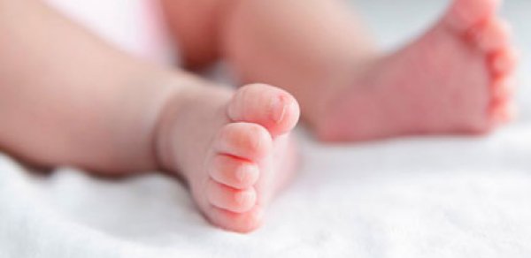 Doğuş zamanı ana körpəsini itirdi