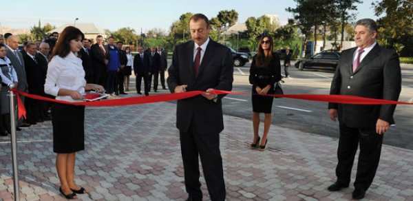 Prezident İlham Əliyev Sumqayıtda yeni sənaye müəssisələrinin açılışında iştirak edib