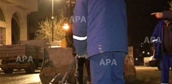 Bakıda prospekt gölə döndü - FOTO 