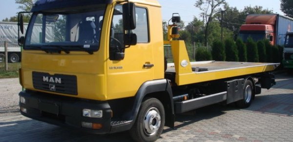 Bakıda maşınlar kütləvi şəkildə cərimə meydançasına aparılır