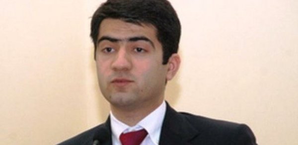 YAP Gənclər Təşkilatının sədri AKP sədrini təbrik etdi