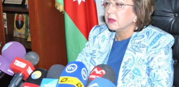 TQDK sədri Məleykə Abbaszadə Şəmkirdə qəbul keçirib