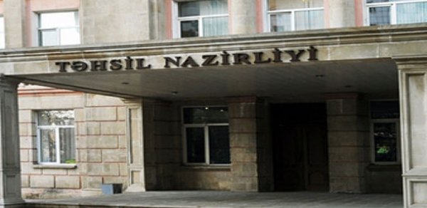 Xarici ölkələrdə təhsil almış müəllimlərə qadağa qoyuldu