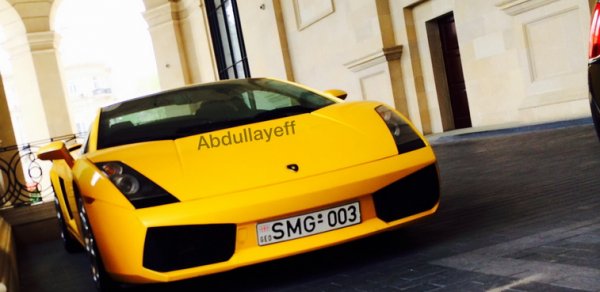 Bakı küçələrində şütüyən sarı ‘Lamborghini’ kimindir? -  FOTO 