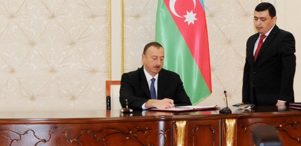 İlham Əliyev 2 sərəncam imzaladı