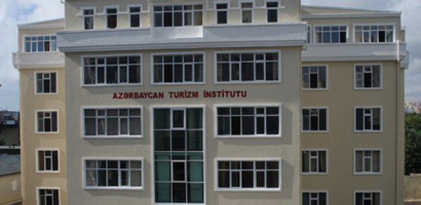 Universitetdən korrupsiya faktlarına - CAVAB
