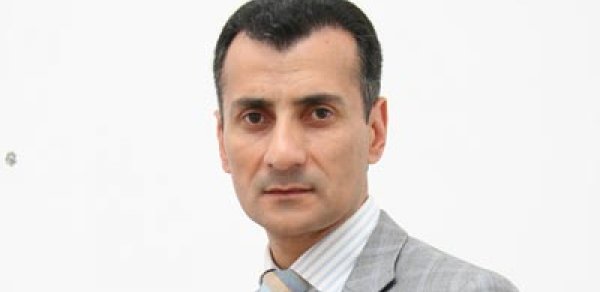 Leyla Yunus, kənardan özünüzə baxın, bu sizsiz