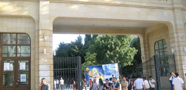 BDU-da maaşlar artırıldı