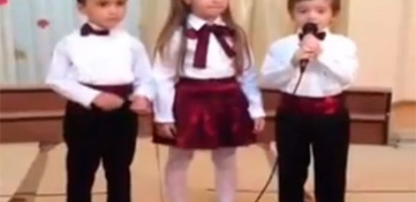 Leyla Əliyevanın oğlu şeir deyir -  VİDEO 