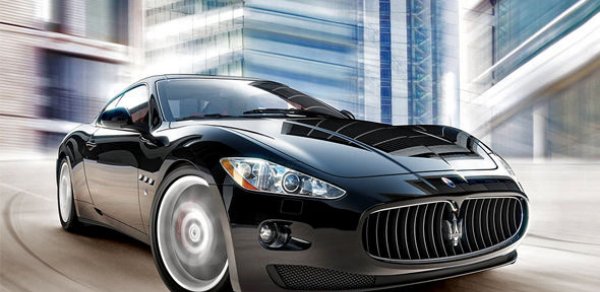 Bakıda “Maserati” yandı