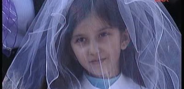 Məktəbi bitirməmiş ərə verilən azərbaycanlı qızlar