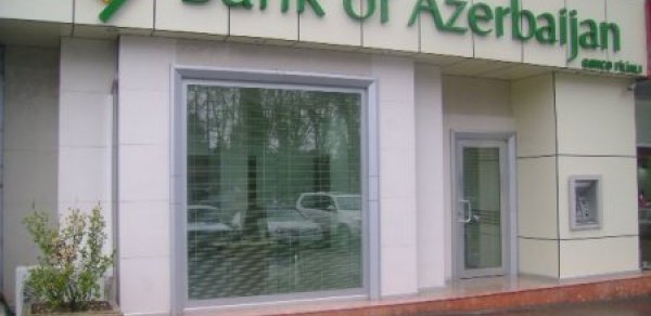 Müştərisi ‘Bank of Azerbaijan’dan öz pulunu götürə bilmir -  Bankın pulu yoxdur