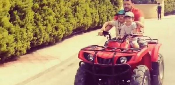 Emin Ağalarov oğlanları ilə belə əyləndi -  VİDEOLAR