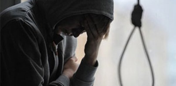 25 yaşlı oğlan intihara cəhd etdi
