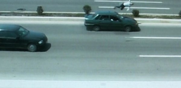 DƏHŞƏT:-  "Lada" azyaşlı qızı havaya «uçurdu» - VİDEO
