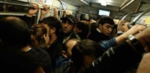 Bakı metrosunda qorxu dolu anlar –  metroya zülmət çökdü 