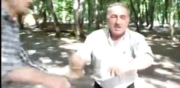 Azərbaycanda müxbir döyüldü - VİDEO