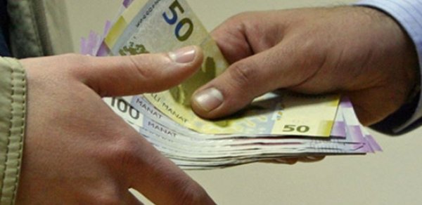 Sahə rəisi rüşvət alarkən yaxalandı