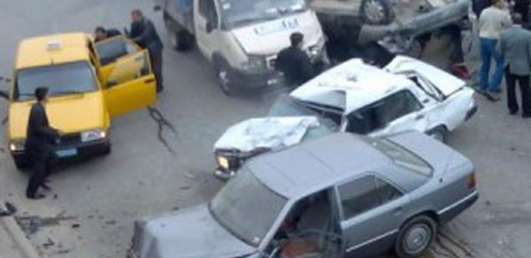 Bakıda 9 maşın toqquşdu - Xəsarət alanlar var