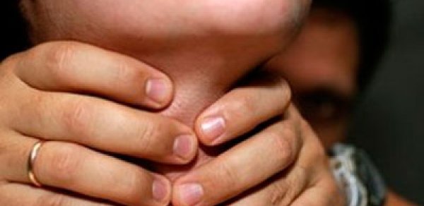Bakıda ər arvadını boğaraq öldürdü