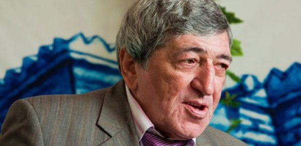 "Kişi də doğar?" - Rəmiş