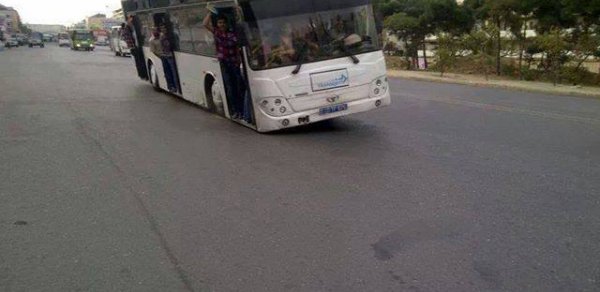 Bakıda avtobus sürücüləri bunu da edir - FOTO