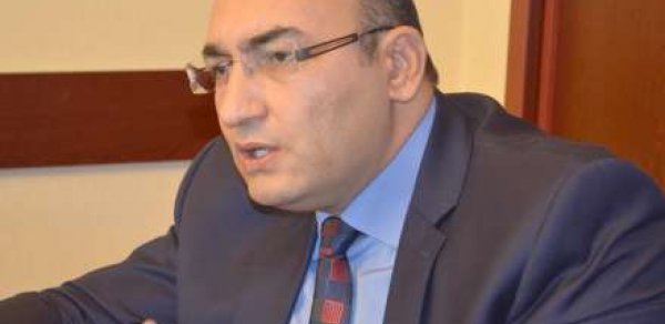 İqbal Ağazadə müavinlərini niyə istefaya göndərdi?