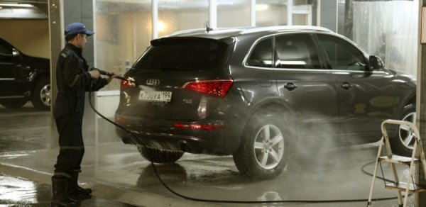 Nəqliyyat Nazirliyinin müfəttişləri ‘moyka’lardan xərac yığır