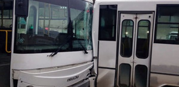Bakıda avtobuslar toqquşdu -  15 yaralı var 