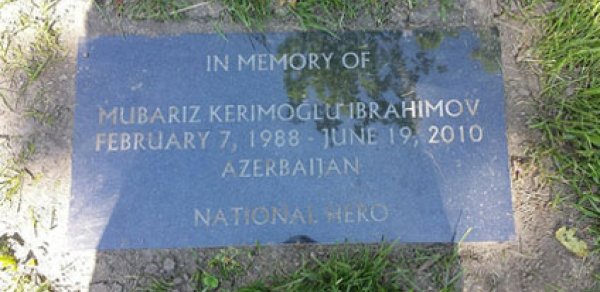 Kanadada Mübariz İbrahimov haqqında məlumat lövhəsi qoyuldu