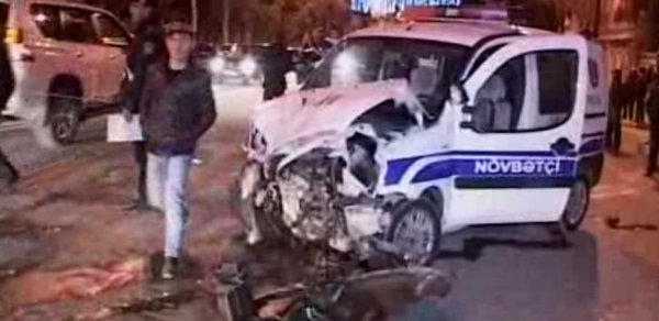 Polis maşını qatara çırpıldı- Yaralananlar var