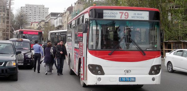 Bakıda avtobus sürücüləri belə faciələr yaşadır
