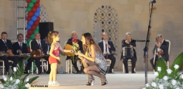 “Blestyaşie” Gəncədə konsert verdi -  VİDEO