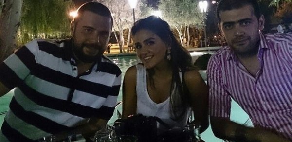 Azəri Günel nişanlısı ilə Bakı gecələrinin dadını çıxardı - FOTOLAR
