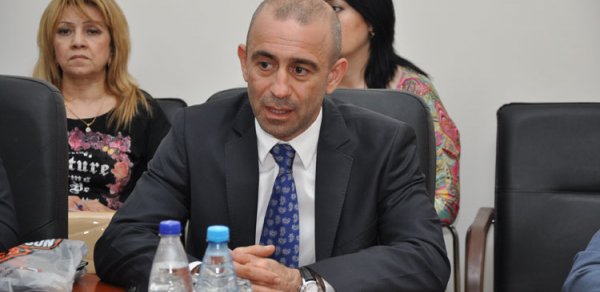 YAP-dan Vahid Mustafayevə mükafat