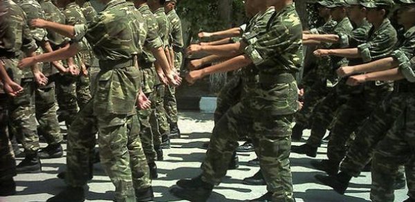 Milli orduda oruc qadağası