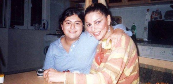 Aygün Kazımova və qızı 10 il əvvəl - FOTO