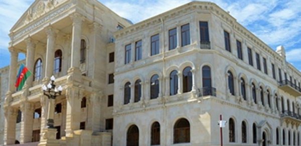 Səlim Müslümovun işçisi 258 min manatı mənimsədi