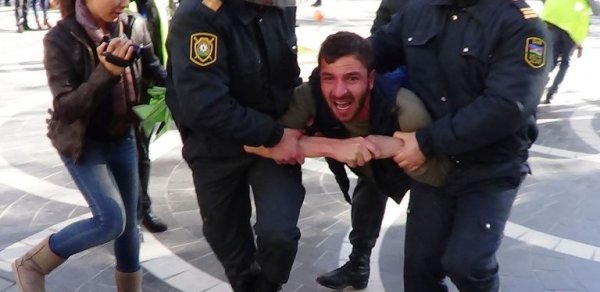 Göyçayda etiraz aksiyası - Yolu bağladılar