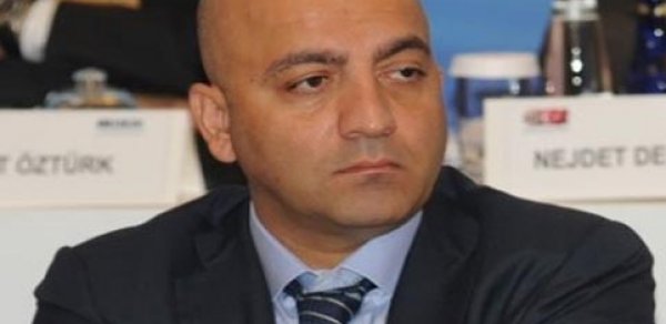 Mübariz Mənsimov 7 ulduzlu otelini bağladı