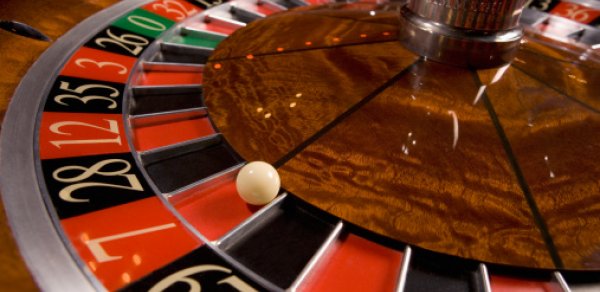 Bakıda restoranda qumar oyunu təşkil edən ifşa olundu