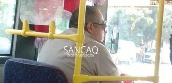 Bakıda avtobus sürücüsündən nümunəvi hərəkət – FOTO