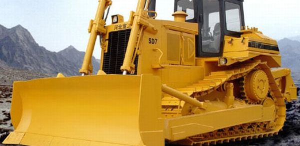 Bakıda söküntü aparan 27 tonluq texnika aşdı - VİDEO