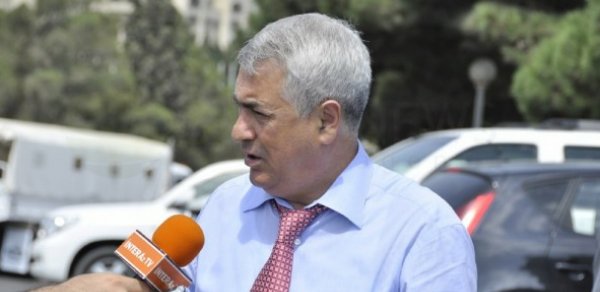 Cavid Qurbanovun bu yoldan xəbəri yoxdur – FOTOLAR