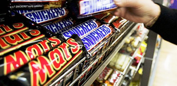 “Mars” və “Snickers”də dəhşətli bakteriya aşkarlandı