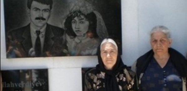İlhamla Fərizənin anaları Prezidentə müraciət etdilər