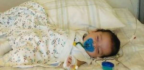 Mehriban Əliyeva 5 aylıq körpənin müalicəsini öz üzərinə götürdü
