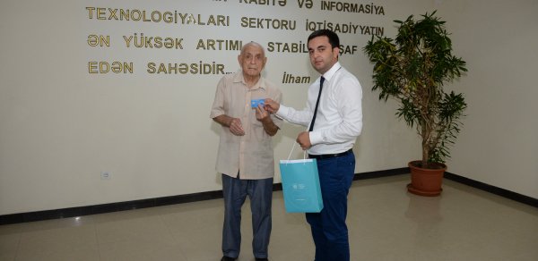 Elektron xidmətlərdən istifadə yaş həddi bilmir